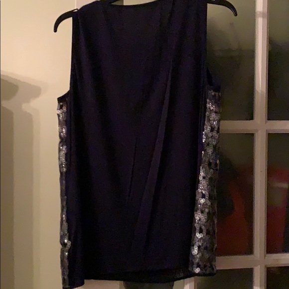 Top - Picture 3 of 4